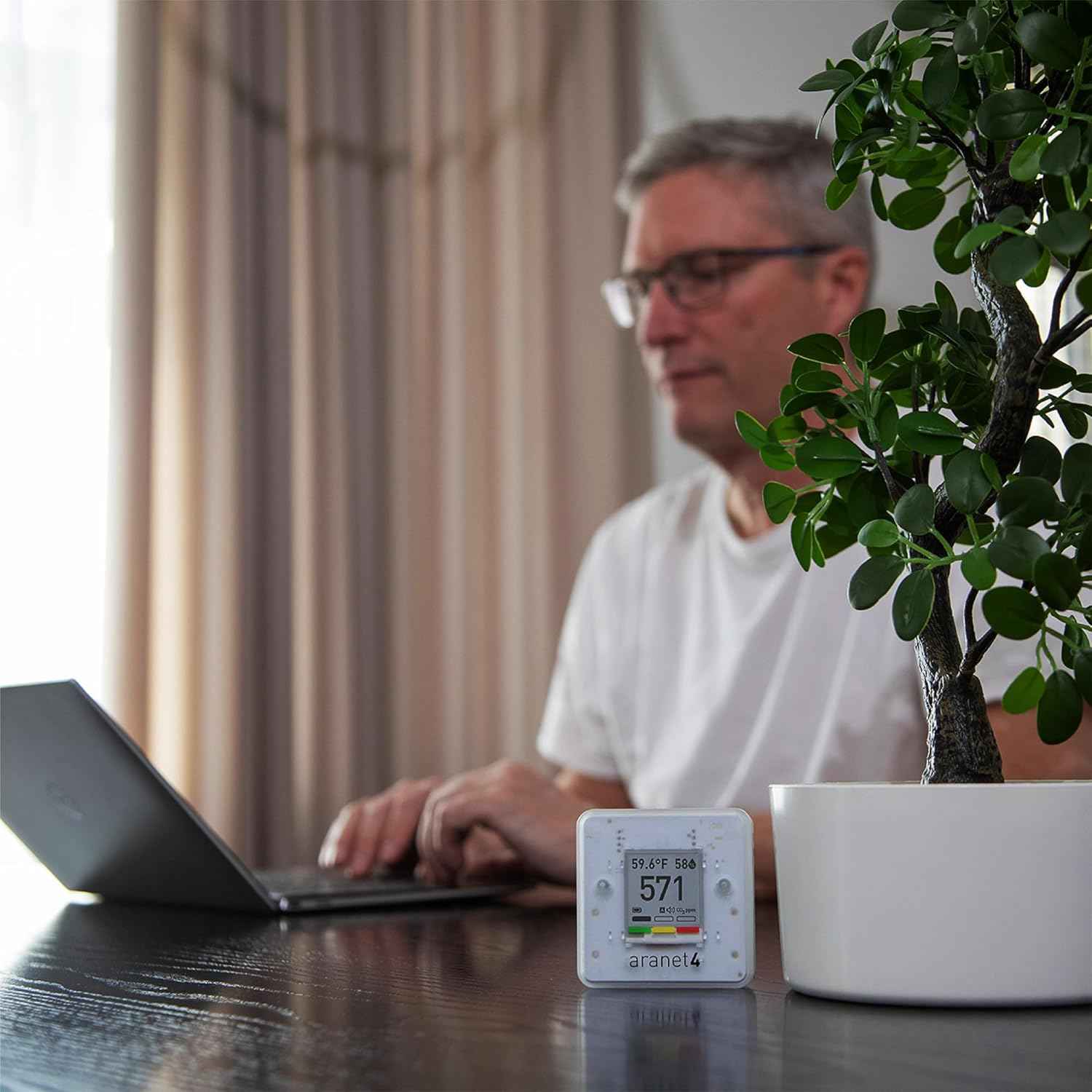 SAF Aranet4 Home Indoor Air Quality Monitor: Wireless CO2, Temperature, and Humidity Tracker for Office or School, Portable with E-Ink Screen and App Management